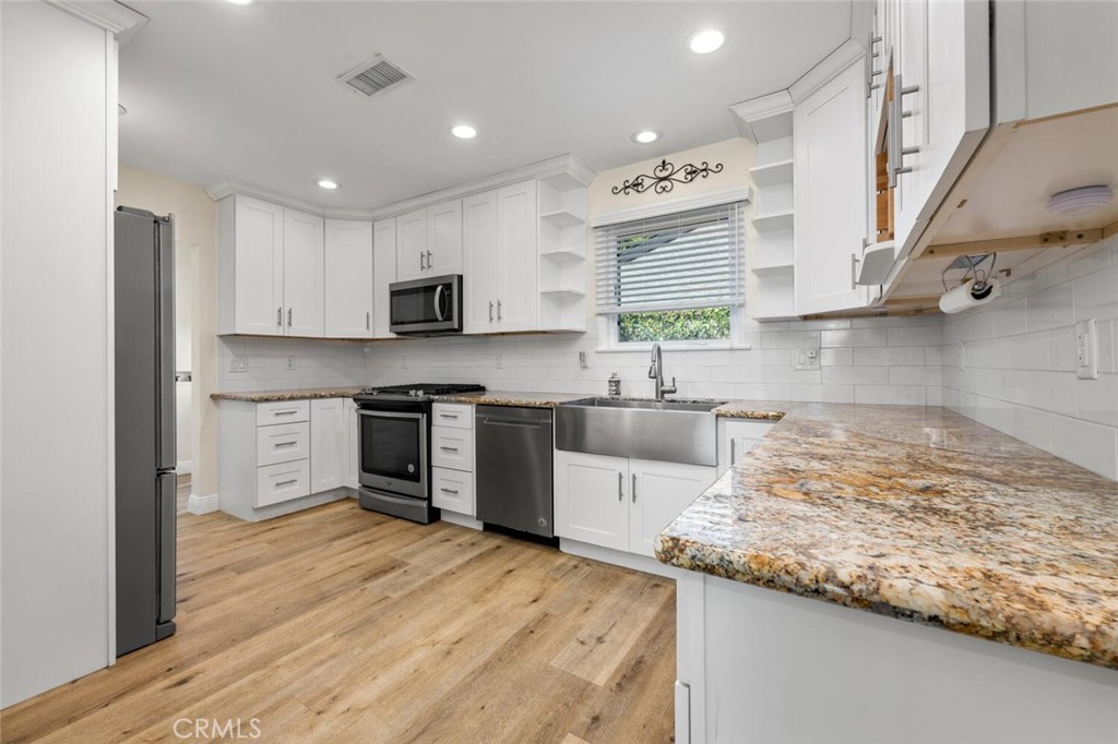 17019 Kornblum Avenue