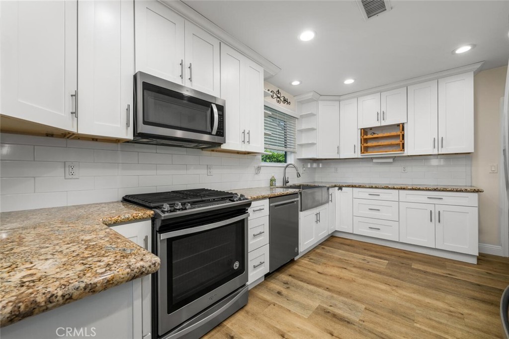 17019 Kornblum Avenue