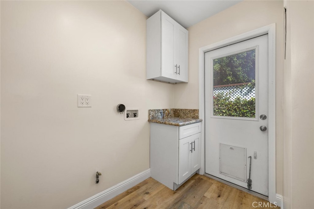 17019 Kornblum Avenue