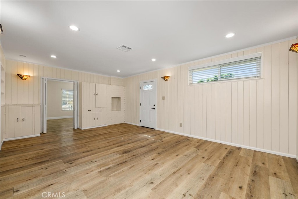 17019 Kornblum Avenue