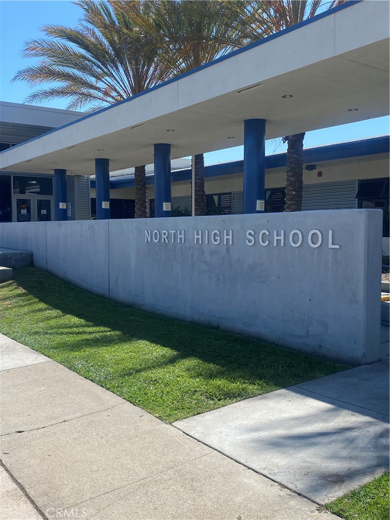 17019 Kornblum Avenue