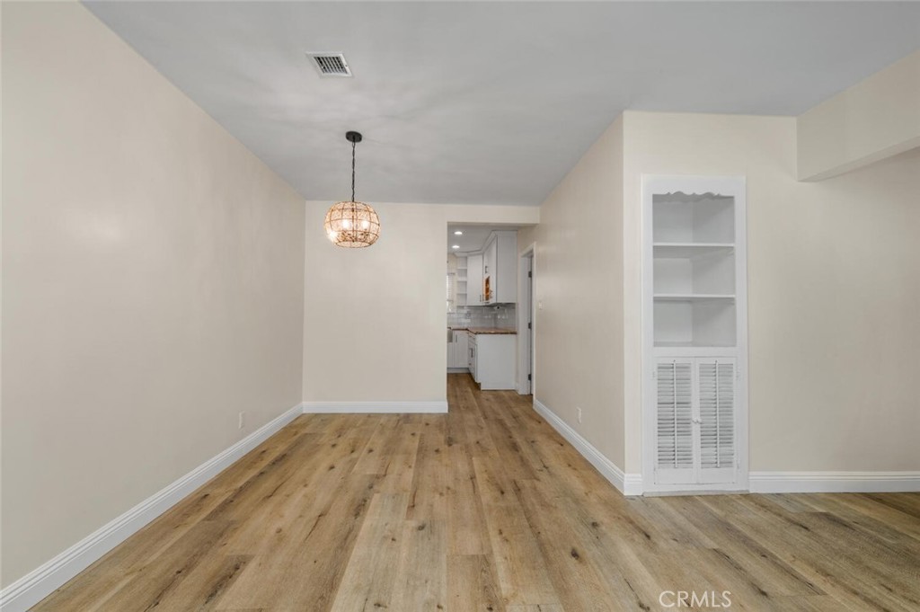 17019 Kornblum Avenue