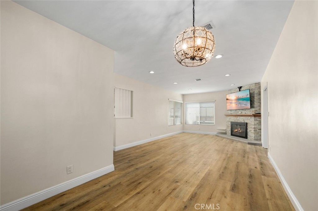 17019 Kornblum Avenue