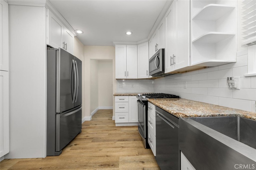 17019 Kornblum Avenue