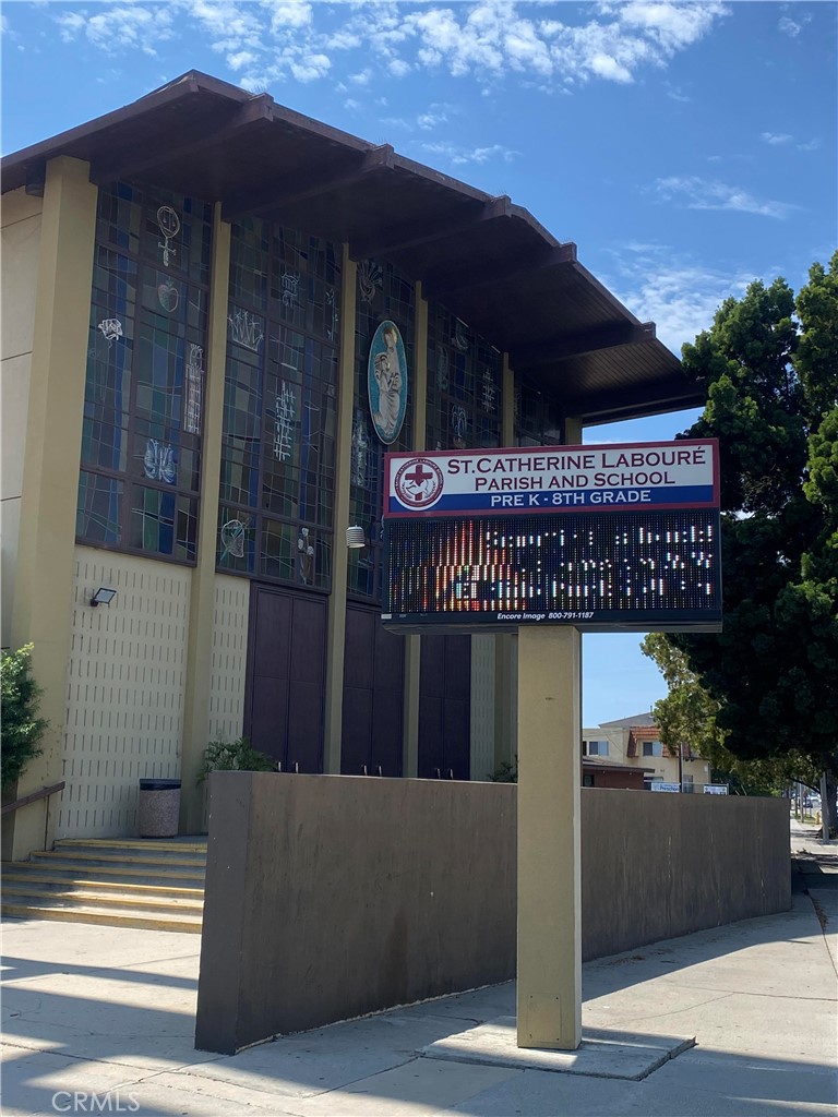 17019 Kornblum Avenue