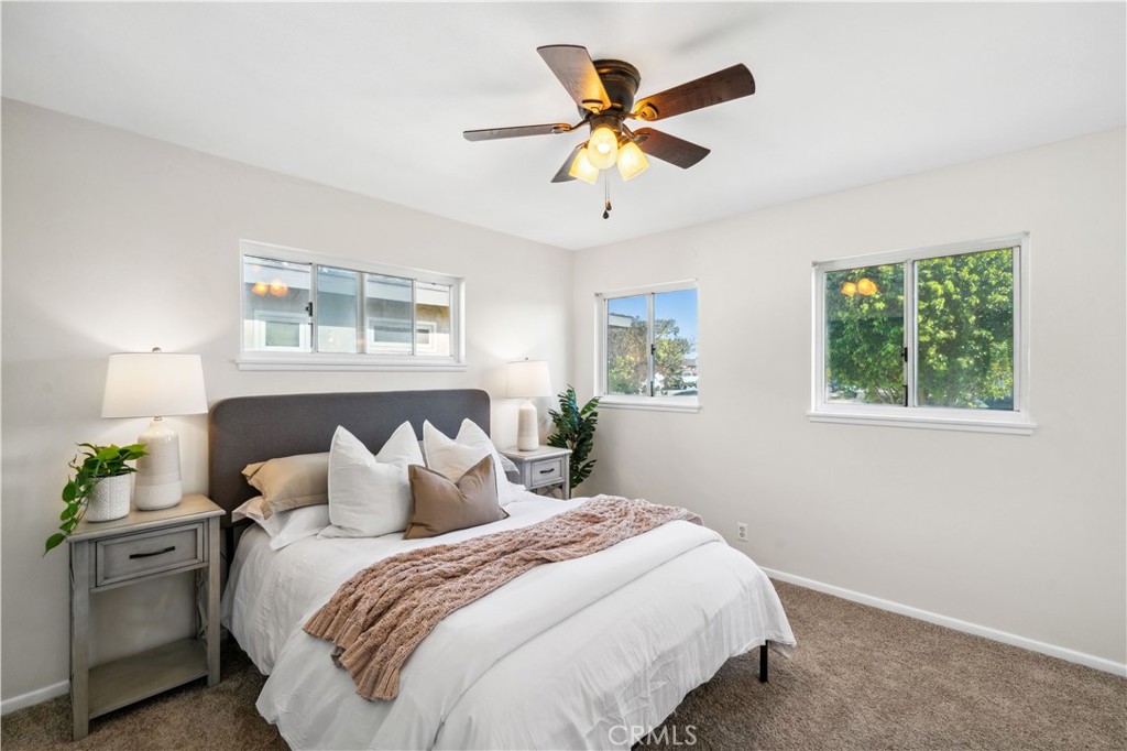 2425 W Orange Avenue