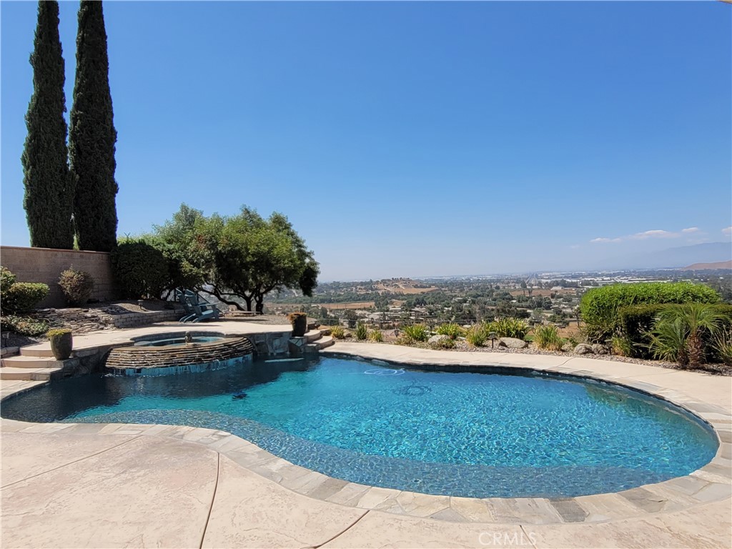 5433 Sunset Ridge Dr