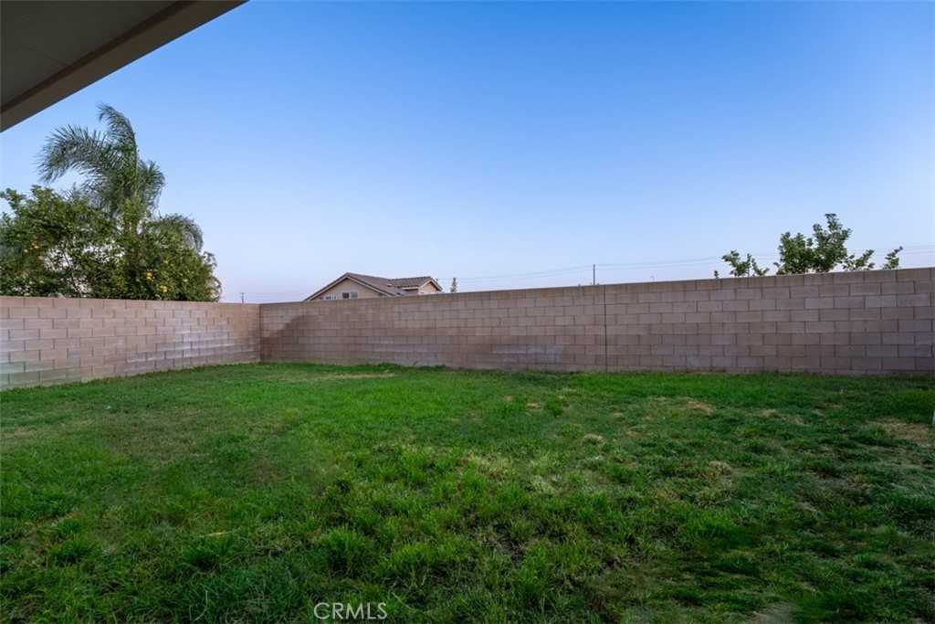 15817 Mariposa Drive