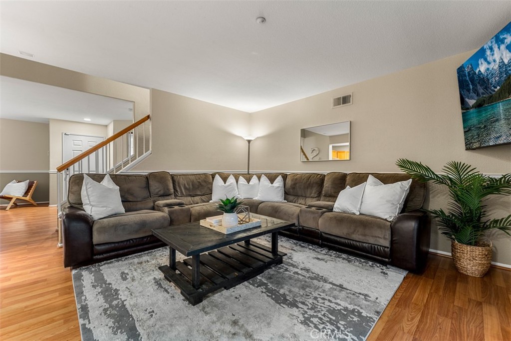 15817 Mariposa Drive