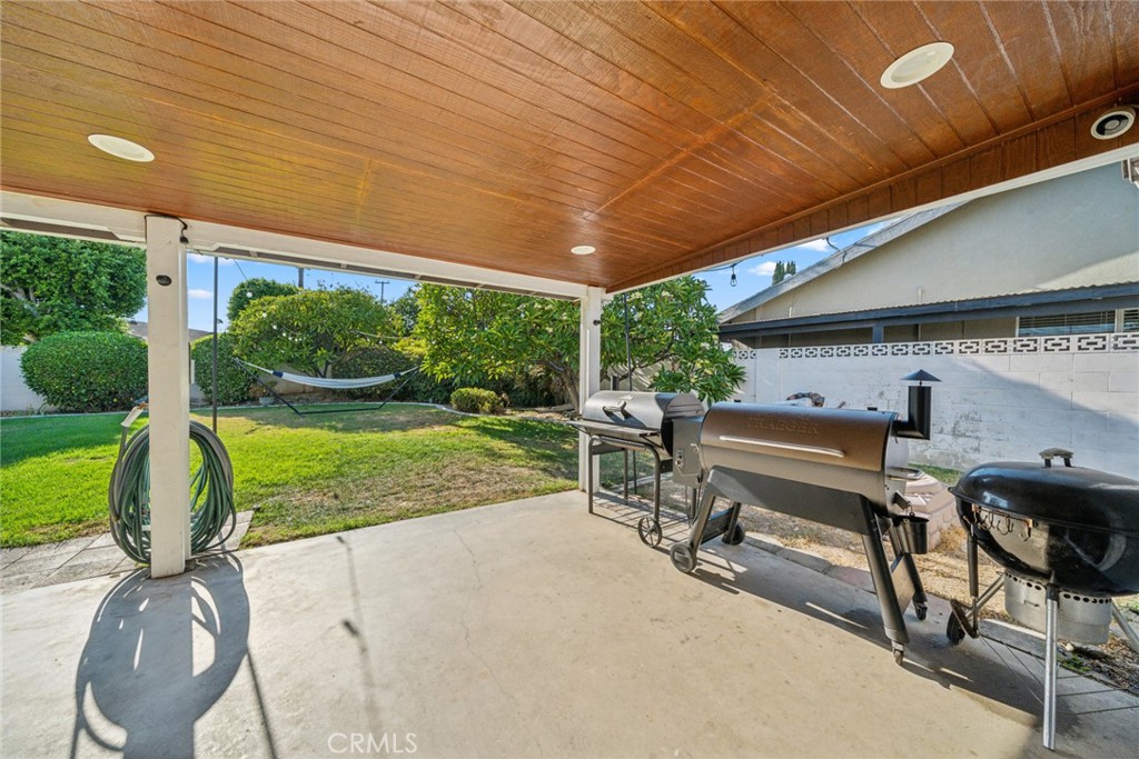 1375 Roxborough Drive