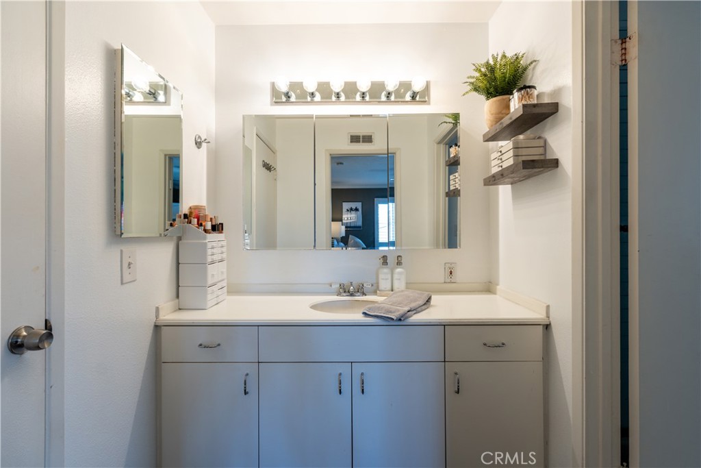 1741 Tustin Avenue 12D