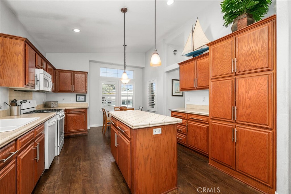 16222 Monterey Lane 200