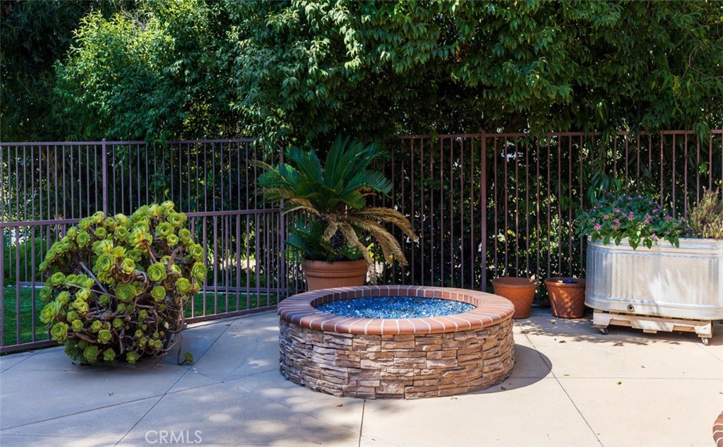 1333 E Sunview Drive