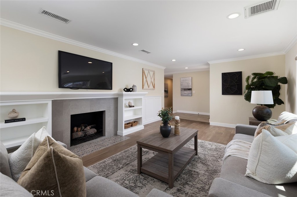 1333 E Sunview Drive