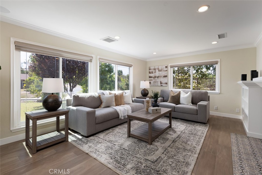 1333 E Sunview Drive