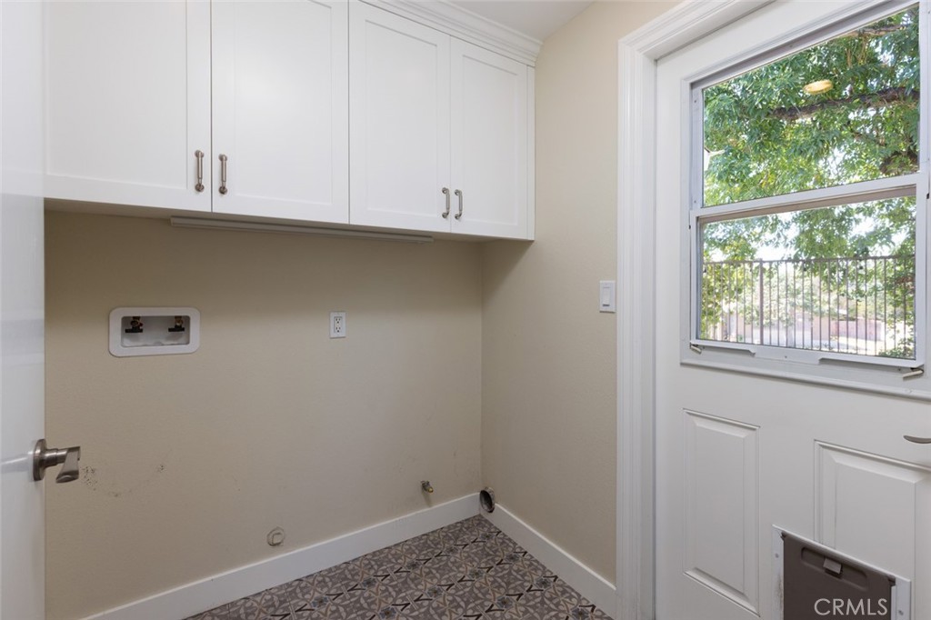 1333 E Sunview Drive