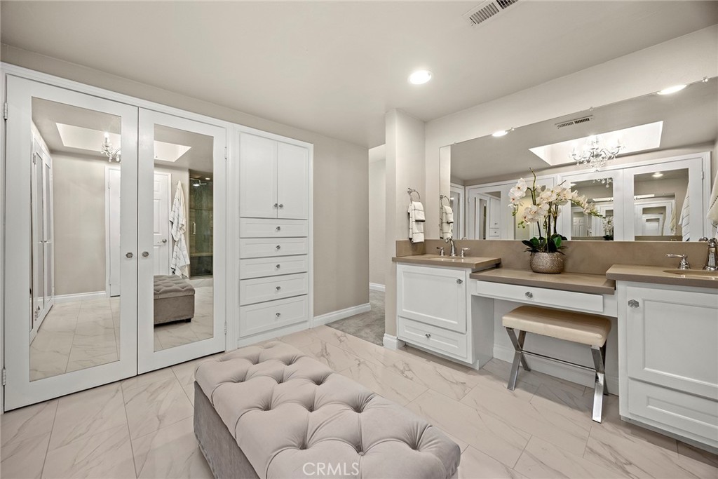 6175 E Morningview Drive 17