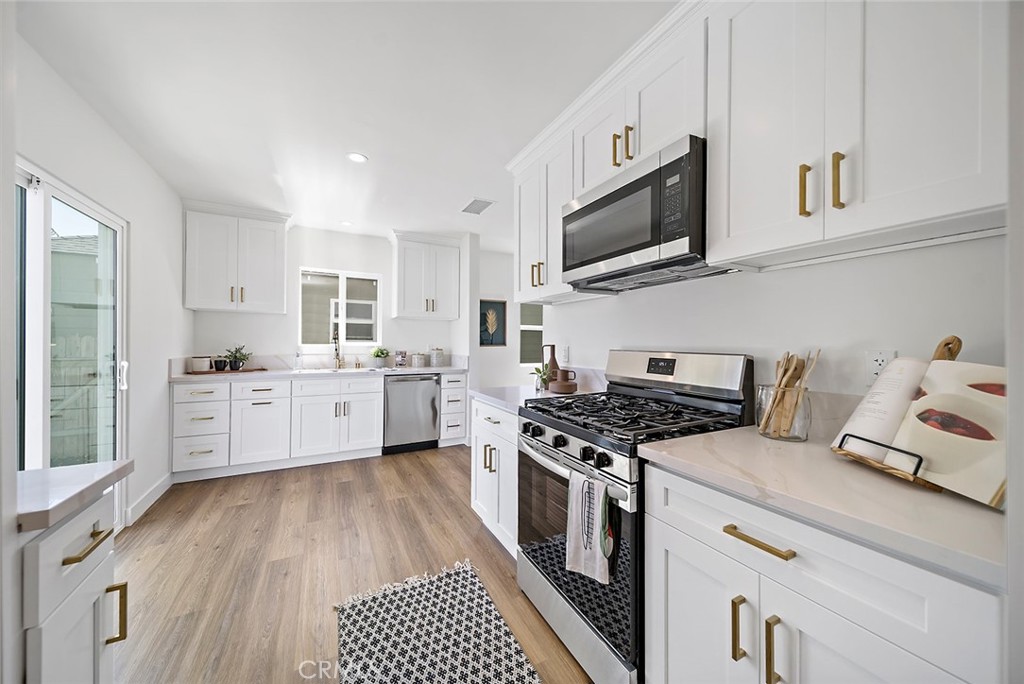 2218 Mira Mar Avenue