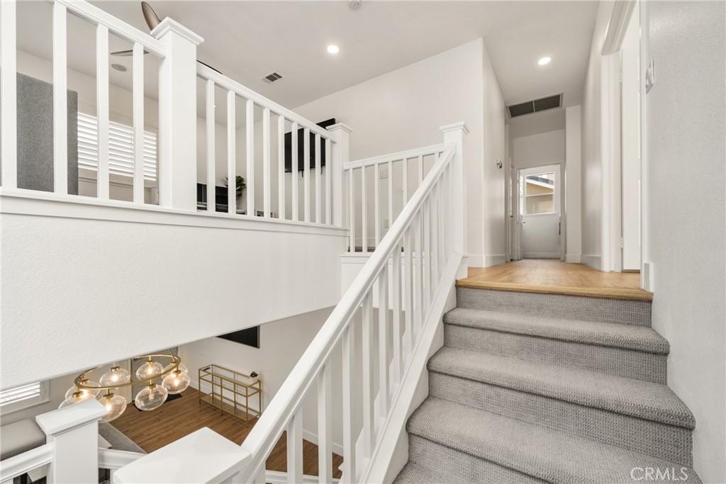 209 S Fairfield Lane