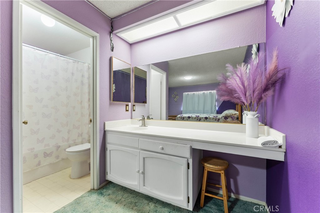 15472 Mesquite Avenue