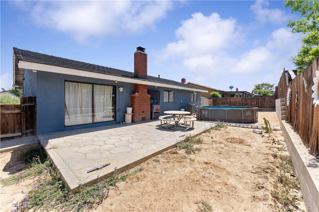 15472 Mesquite Avenue