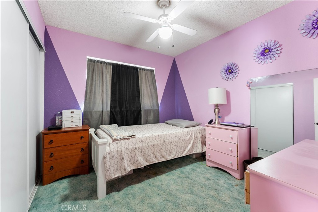 15472 Mesquite Avenue