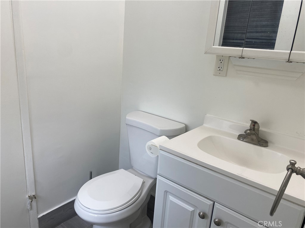 10082 Bernadette Avenue