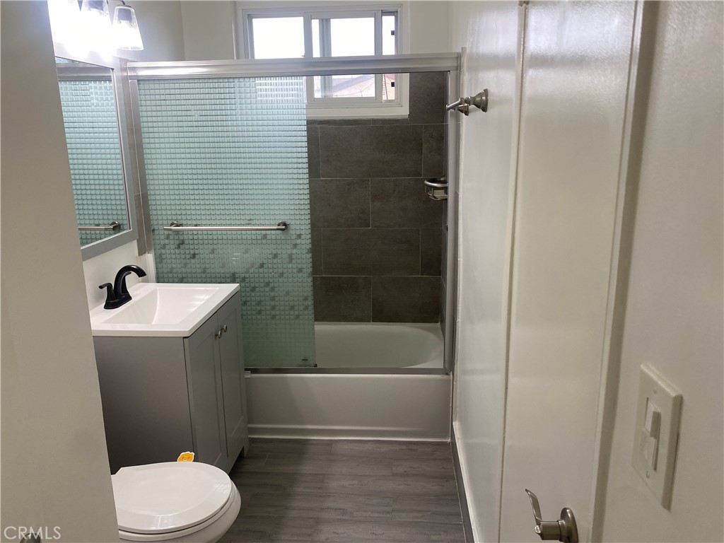 10082 Bernadette Avenue