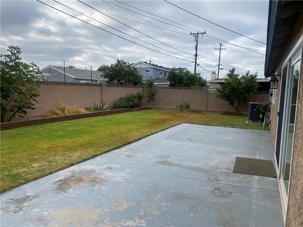 10082 Bernadette Avenue