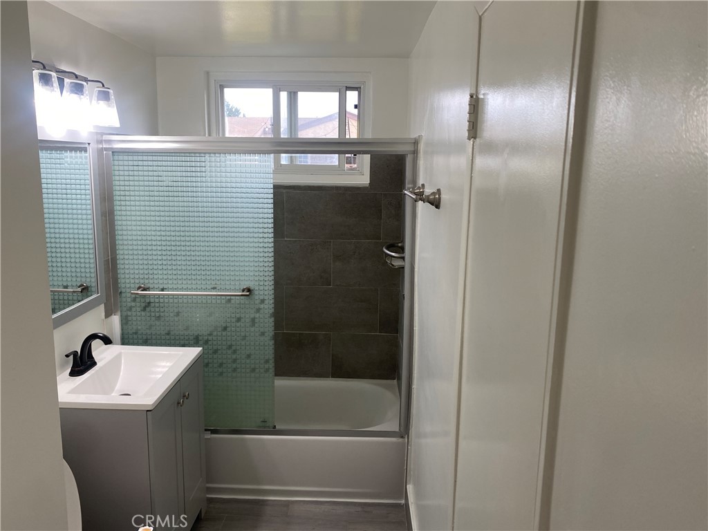 10082 Bernadette Avenue