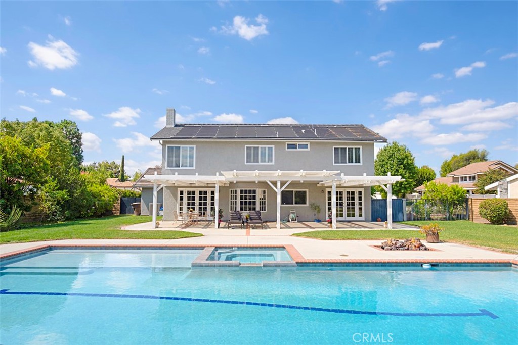 5604 Calle Vista Alegre