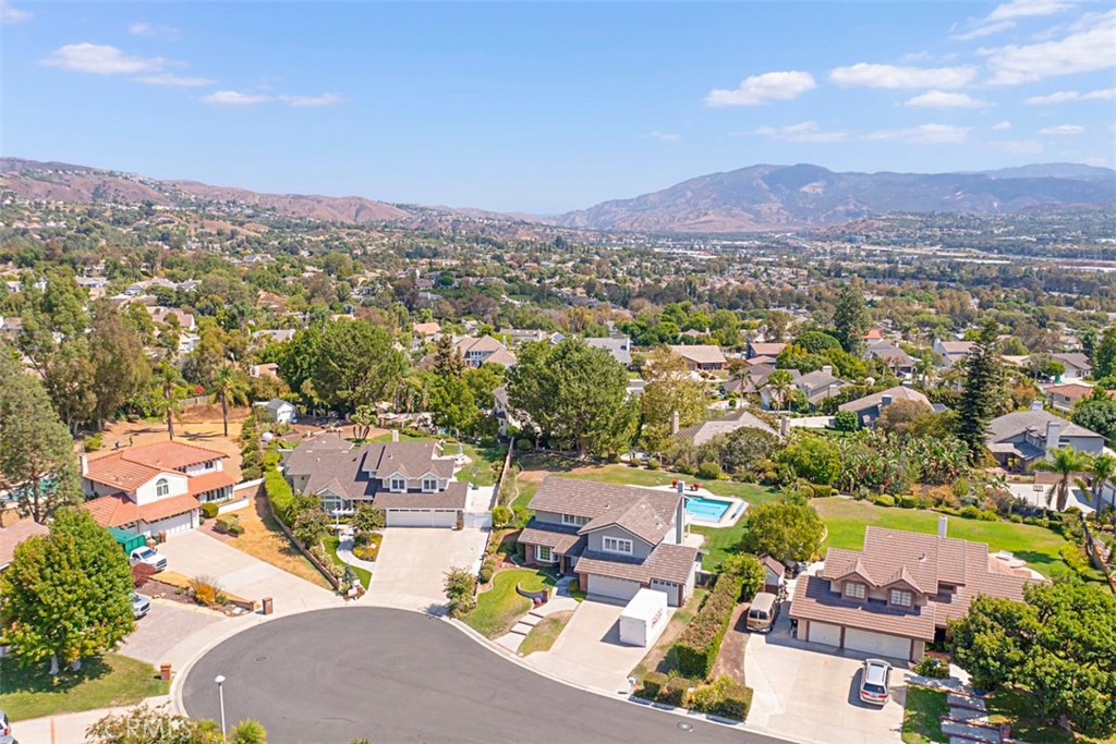 5604 Calle Vista Alegre