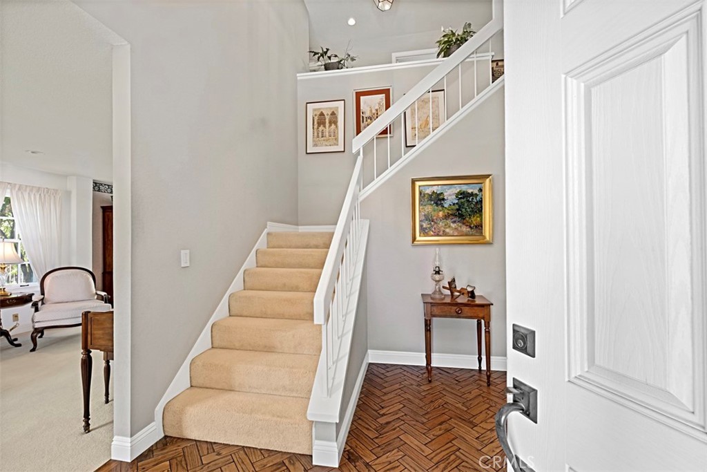 5604 Calle Vista Alegre