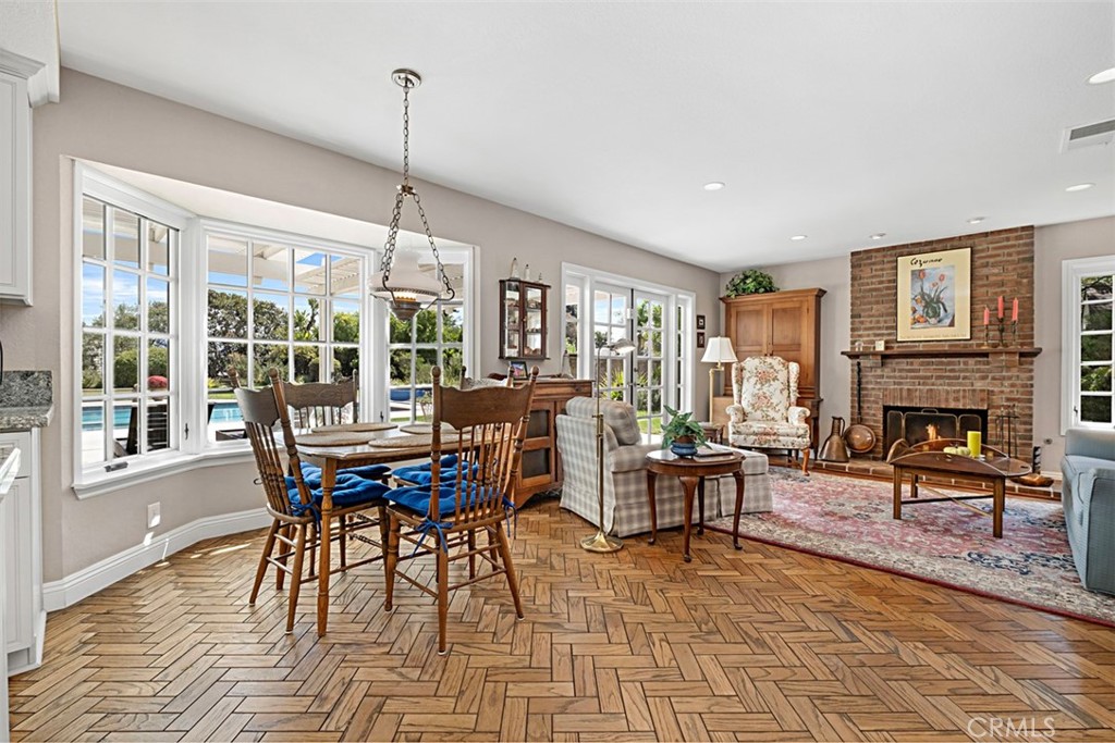 5604 Calle Vista Alegre