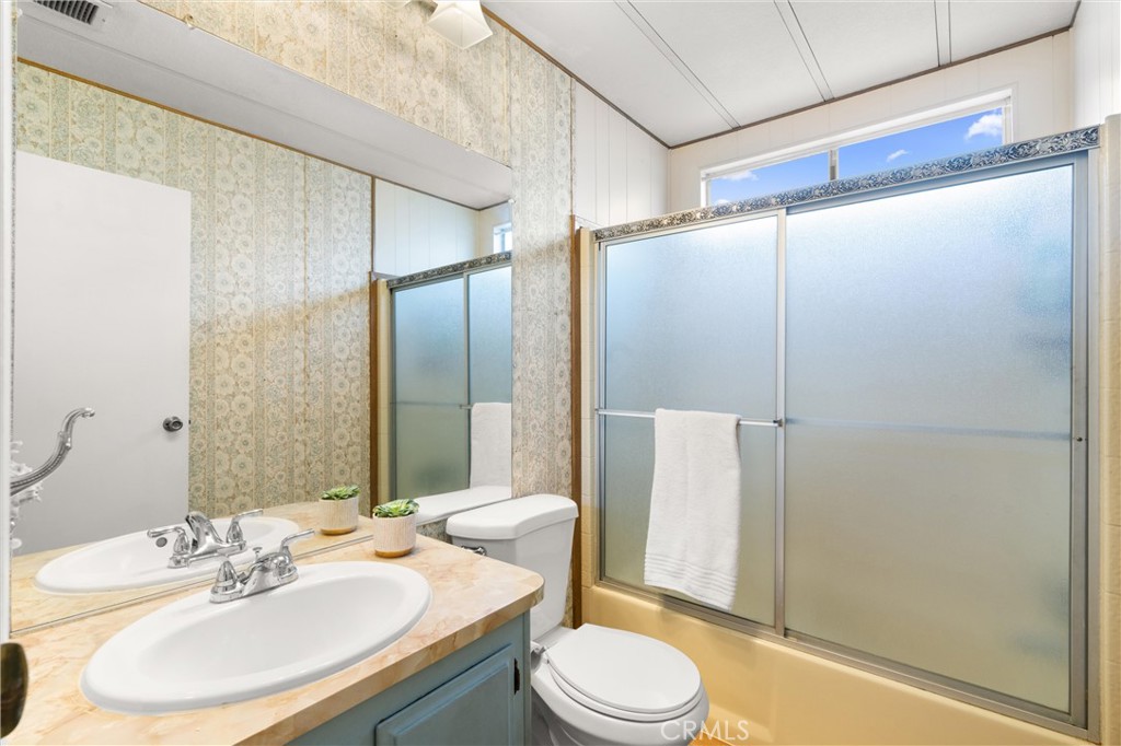 1342 Silver Lake Place