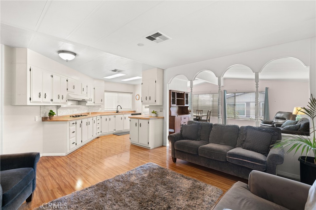 1342 Silver Lake Place