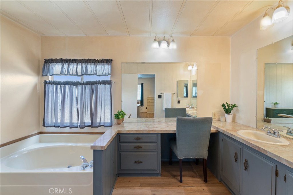 1342 Silver Lake Place