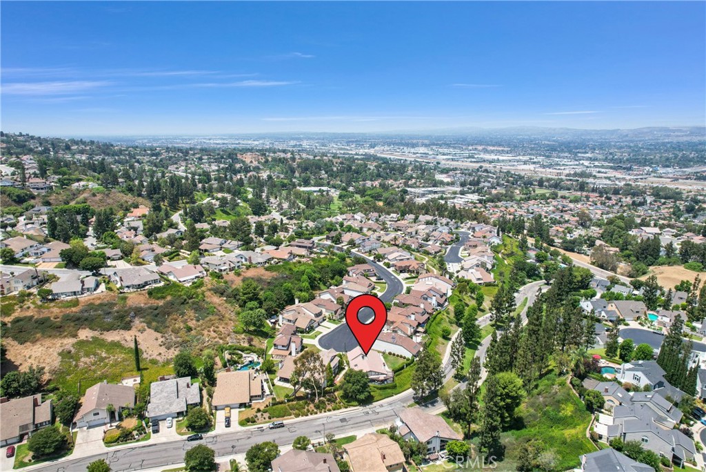 5995 E Avenida La Vida