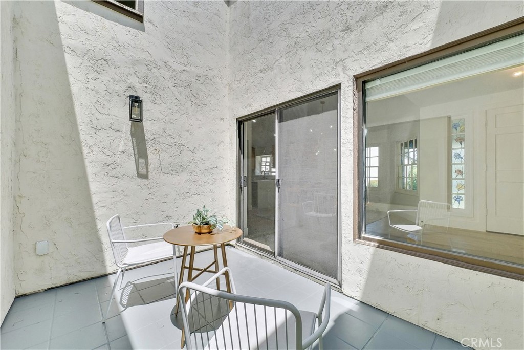 5995 E Avenida La Vida