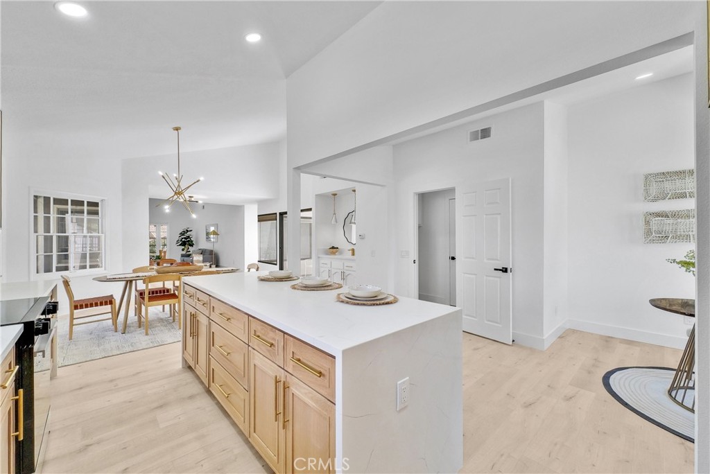 5995 E Avenida La Vida