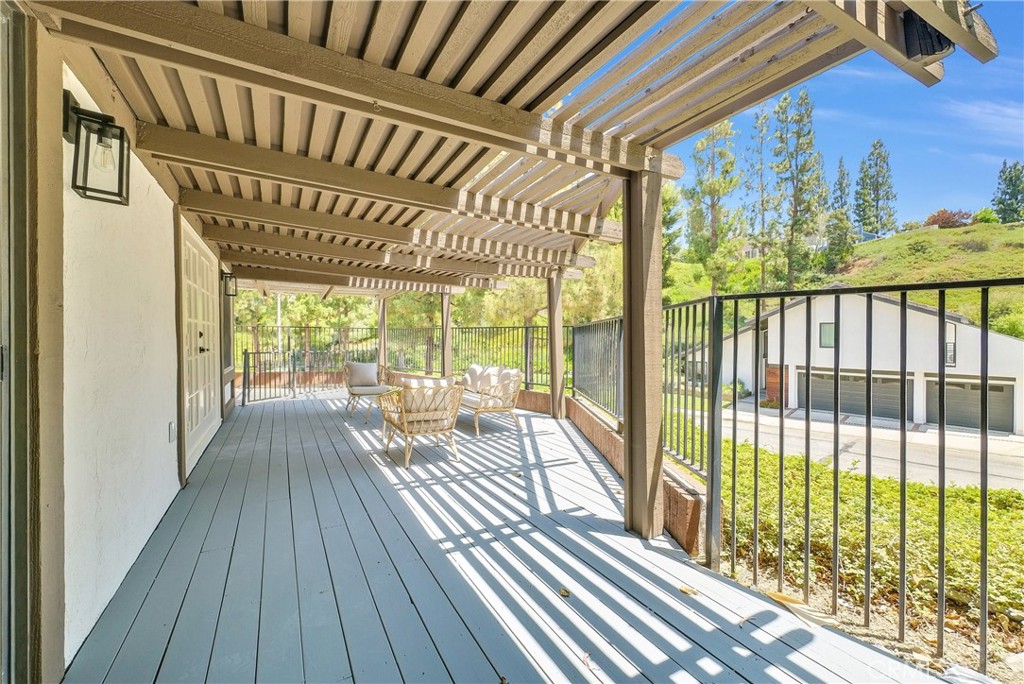 5995 E Avenida La Vida