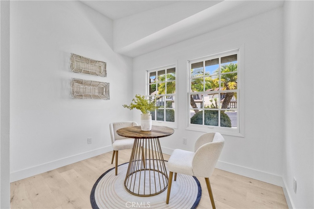 5995 E Avenida La Vida