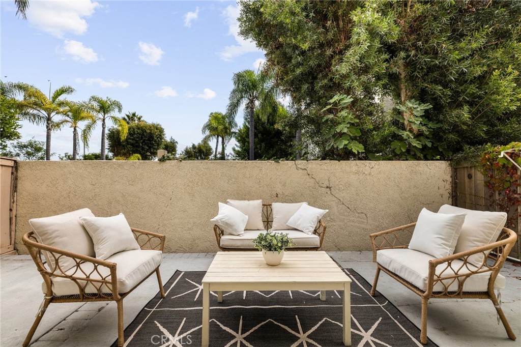 4700 Warner Avenue 3