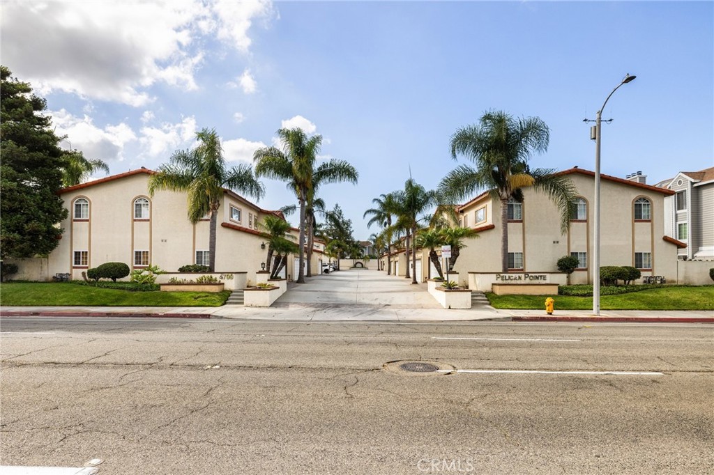 4700 Warner Avenue 3