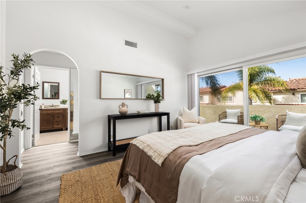 4700 Warner Avenue 3