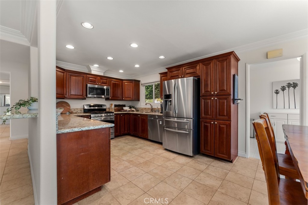 4672 Santa Fe Street