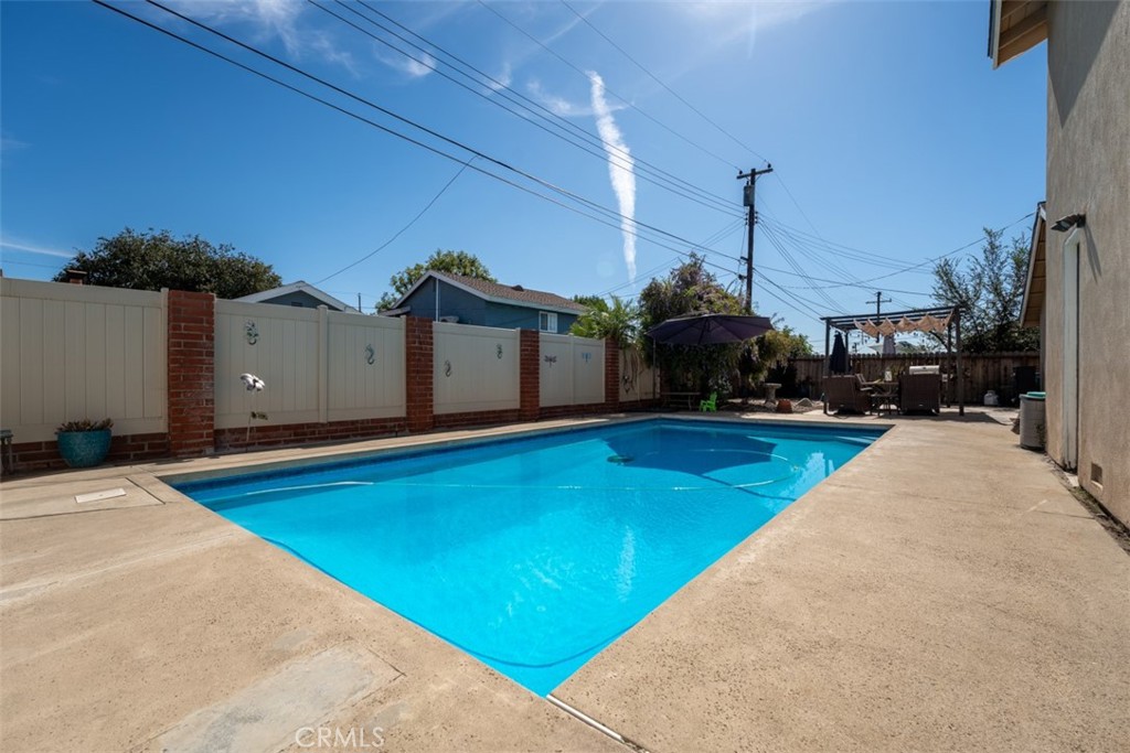 4672 Santa Fe Street