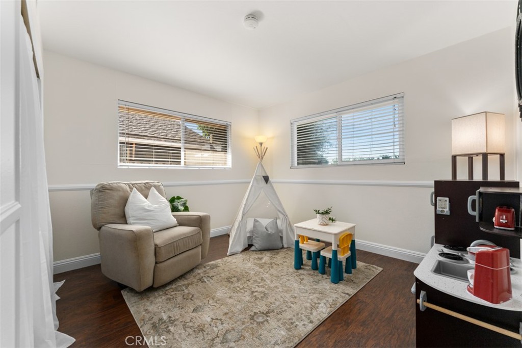 4672 Santa Fe Street