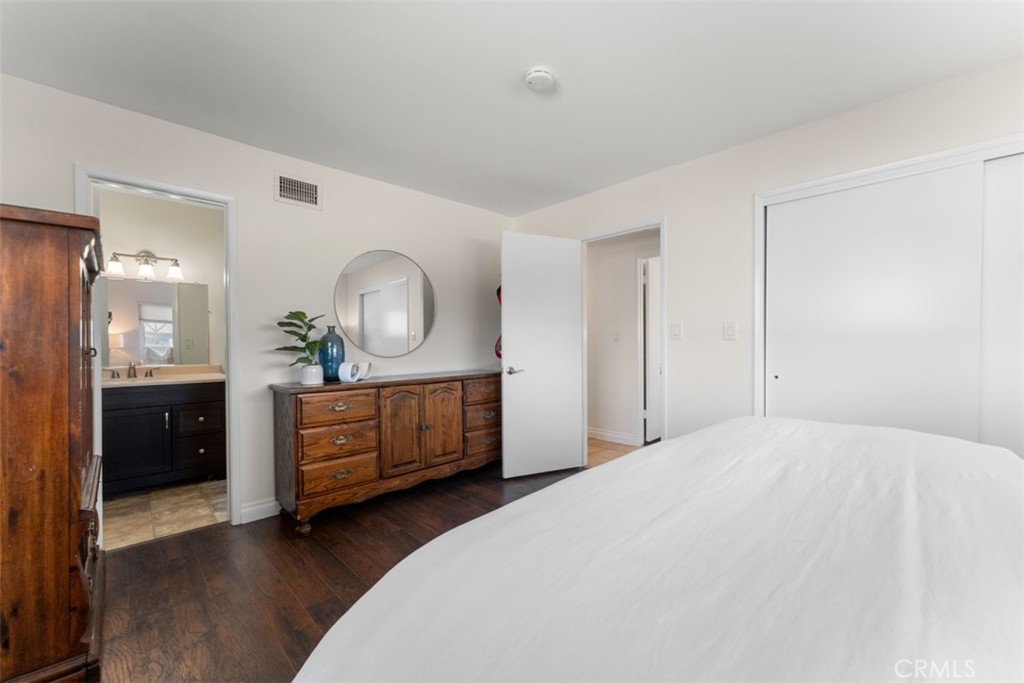 4672 Santa Fe Street