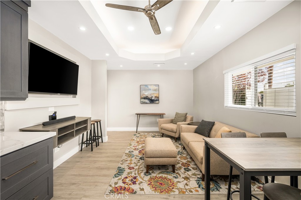 970 N Lincoln Street